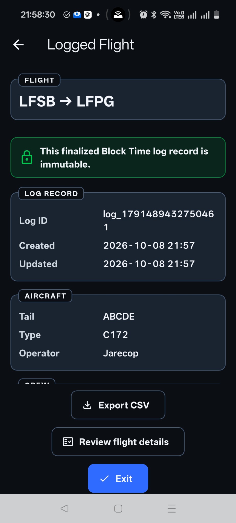 Logged Flight showing a finalized record, aircraft details, CSV export, and flight review.